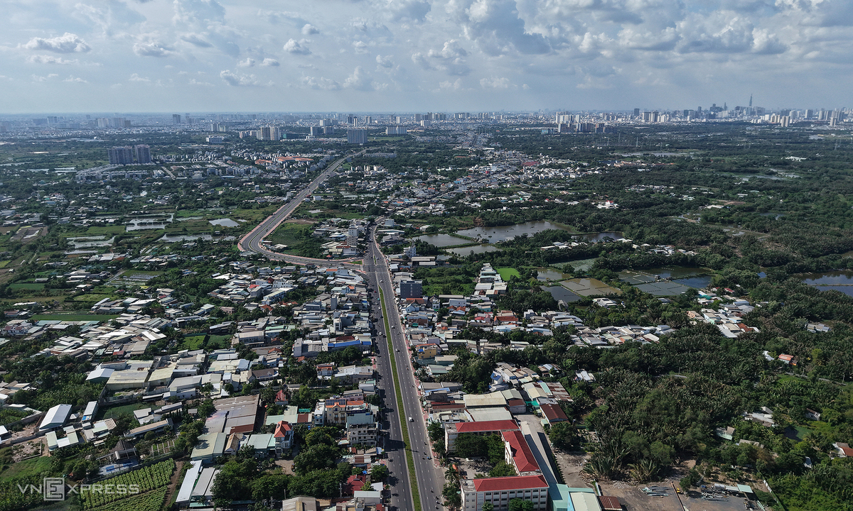 Kiến nghị áp thuế cao với đất bỏ hoang, mua bán ngắn hạn