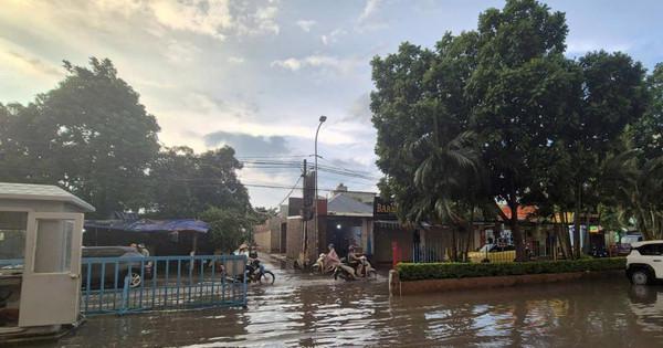 Chung cư Tân Việt (Hoài Đức) đối mặt tình trạng ngập úng nghiêm trọng mỗi khi mưa